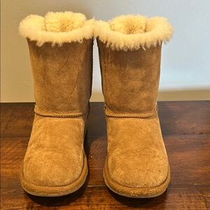 UGG Tan and Cream Sheepskin Boots Mid-Calf